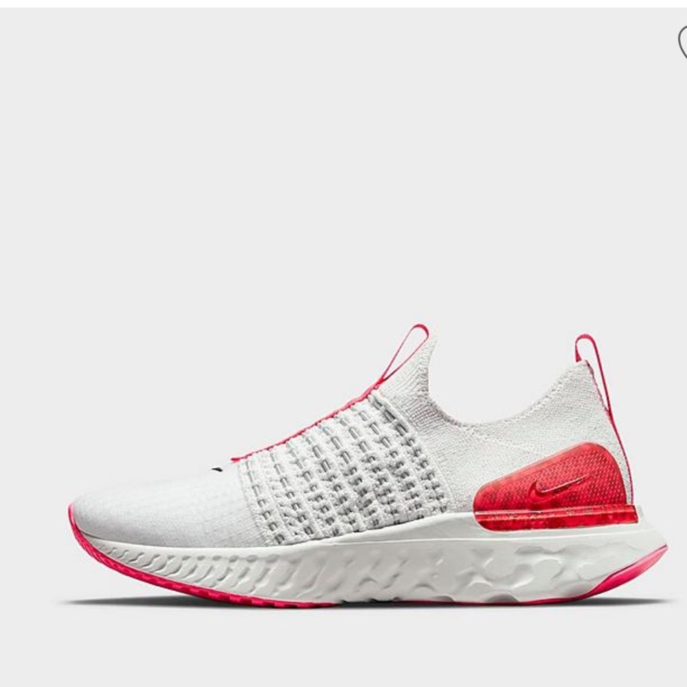 Nike React Phantom Running Shoe